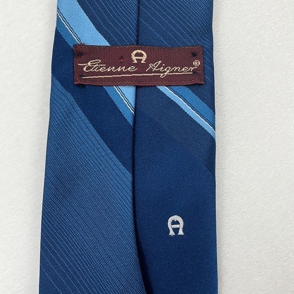 Vintage Etienne Aigner Embroidered Tie Blue - Picture 3 of 10